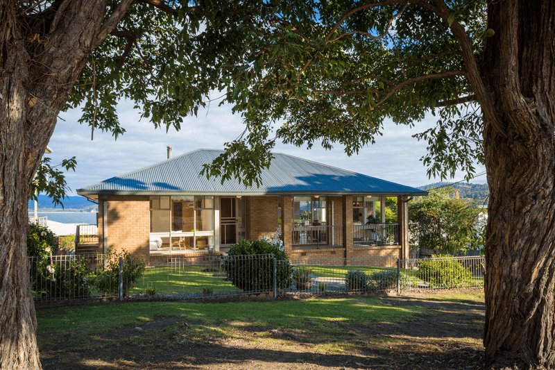 261 Imlay St, Eden, NSW 2551