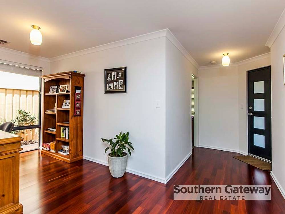 35 Stokesay Street, ORELIA, WA 6167