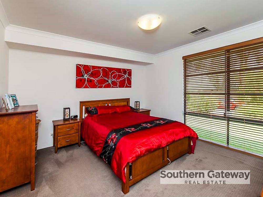 35 Stokesay Street, ORELIA, WA 6167