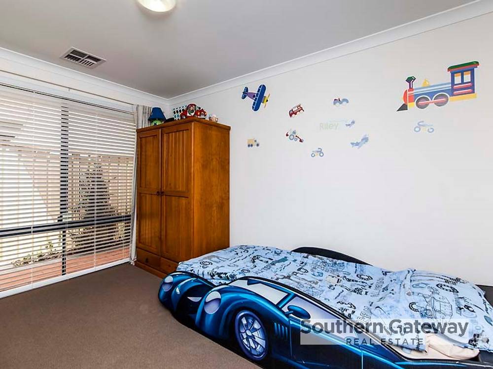 35 Stokesay Street, ORELIA, WA 6167