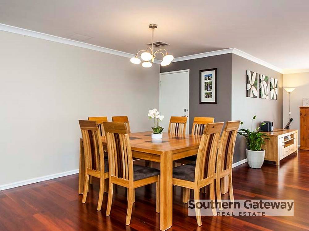35 Stokesay Street, ORELIA, WA 6167