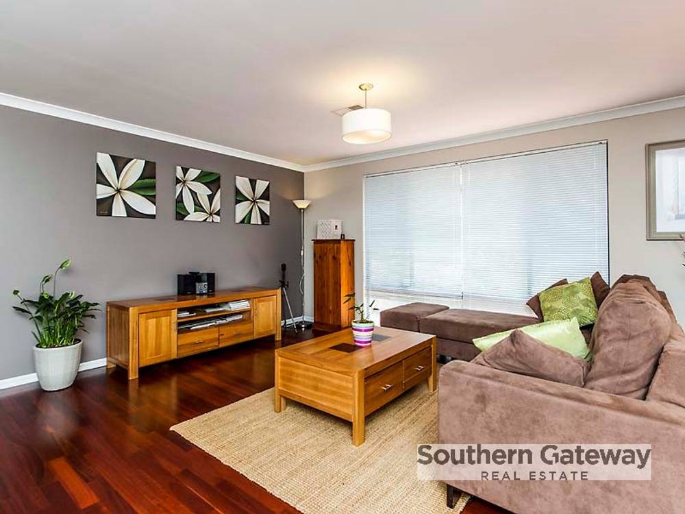35 Stokesay Street, ORELIA, WA 6167