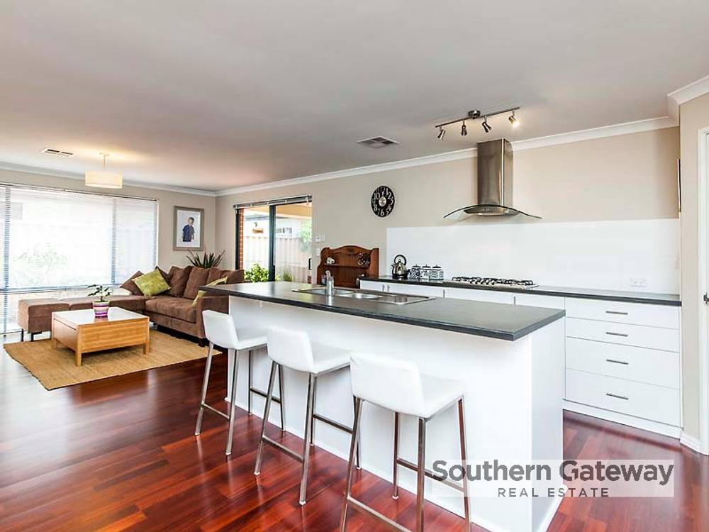 35 Stokesay Street, ORELIA, WA 6167