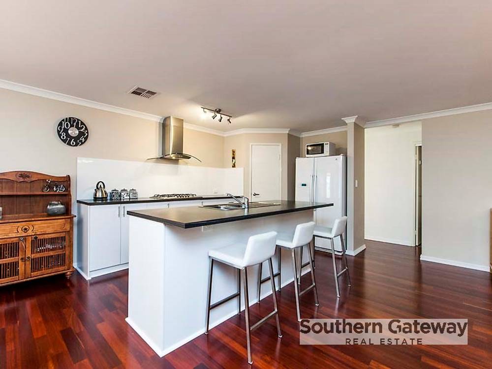 35 Stokesay Street, ORELIA, WA 6167