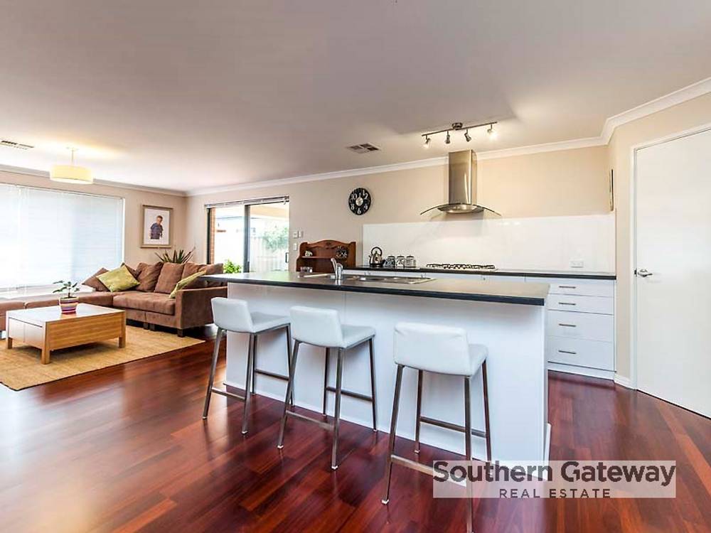 35 Stokesay Street, ORELIA, WA 6167