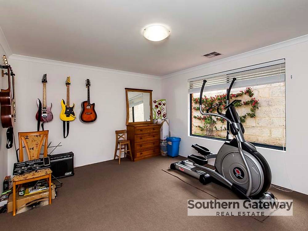 35 Stokesay Street, ORELIA, WA 6167