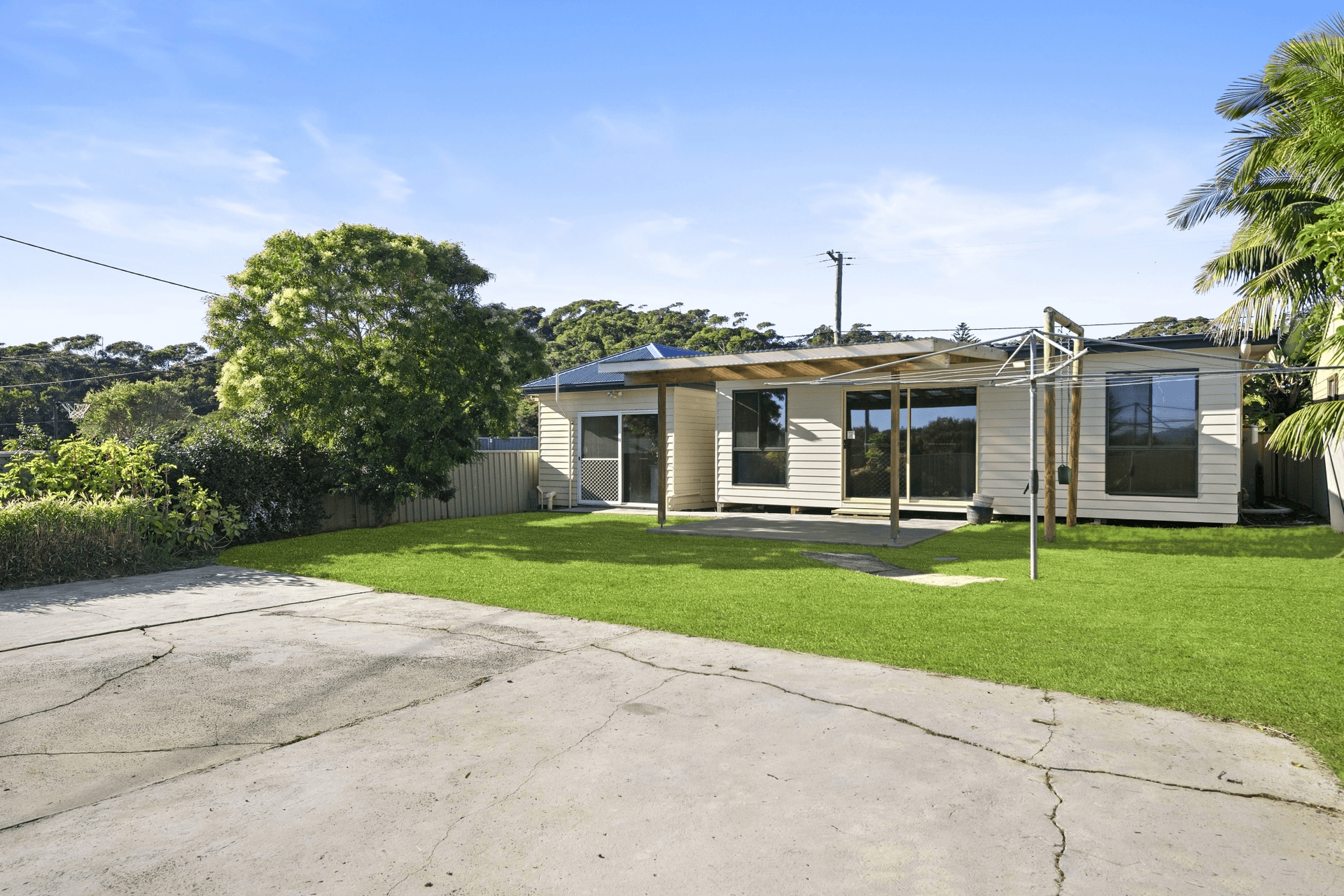 955 The Entrance Road, Forresters Beach, NSW 2260