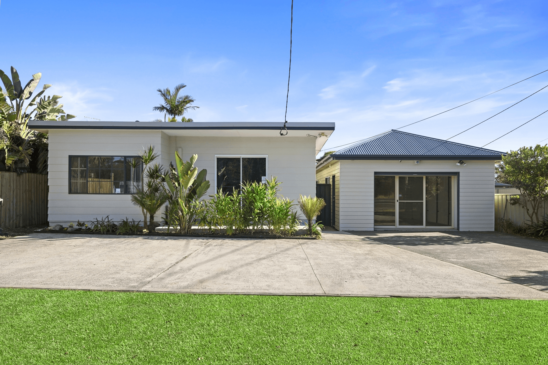 955 The Entrance Road, Forresters Beach, NSW 2260