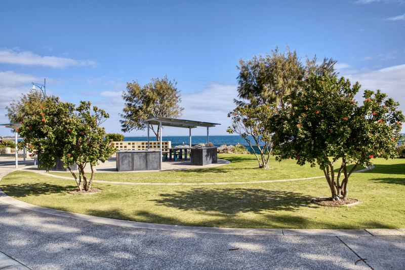 5B Waikiki Road, SAFETY BAY, WA 6169