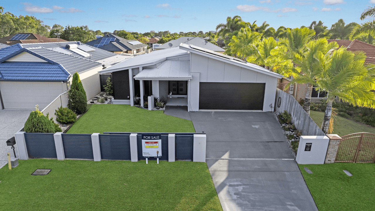 10 Lander Street, PELICAN WATERS, QLD 4551