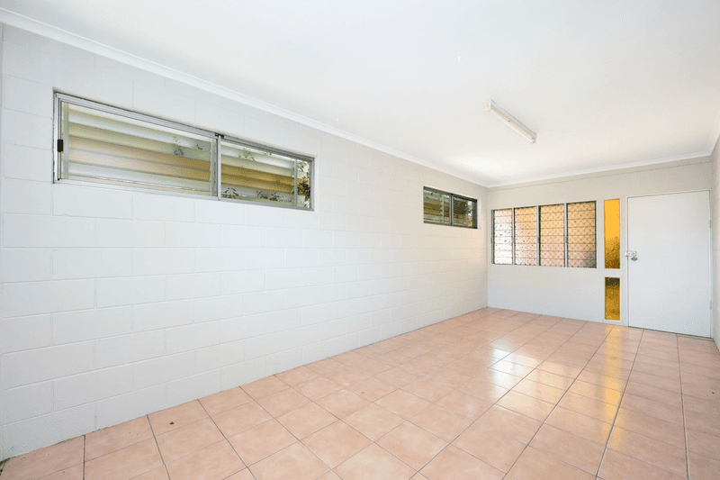 11 HUDSON STREET, KIRWAN, QLD 4817