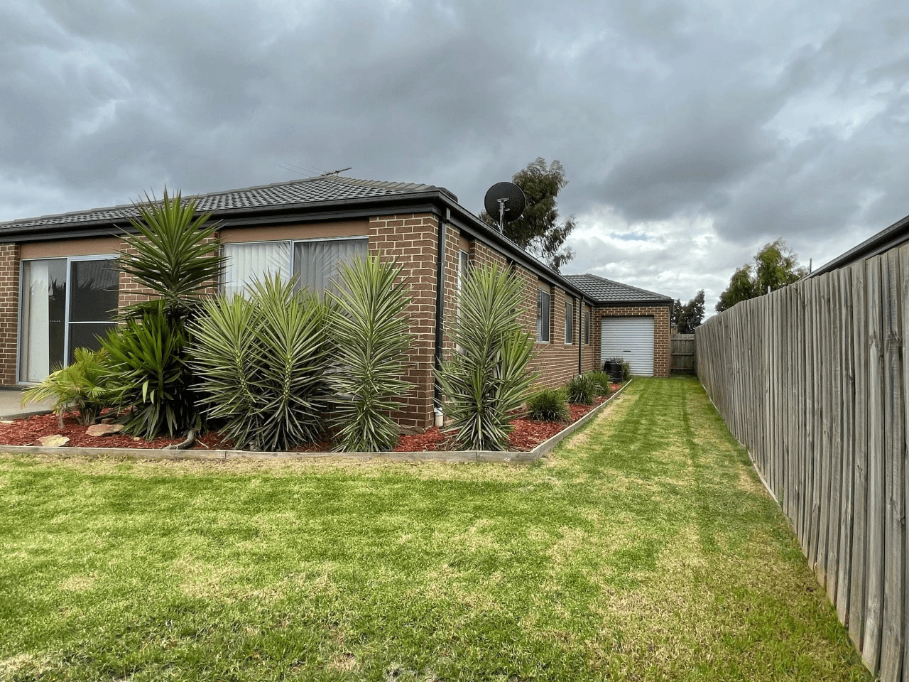 14 Burswood Cct, Harkness, VIC 3337