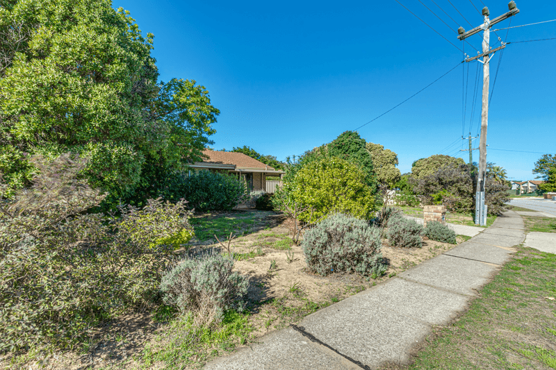 54 Moorpark Avenue, YANCHEP, WA 6035