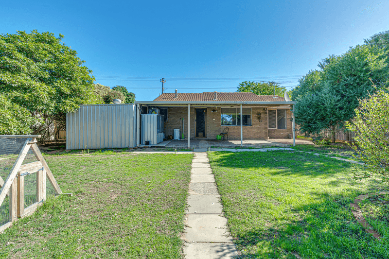 54 Moorpark Avenue, YANCHEP, WA 6035