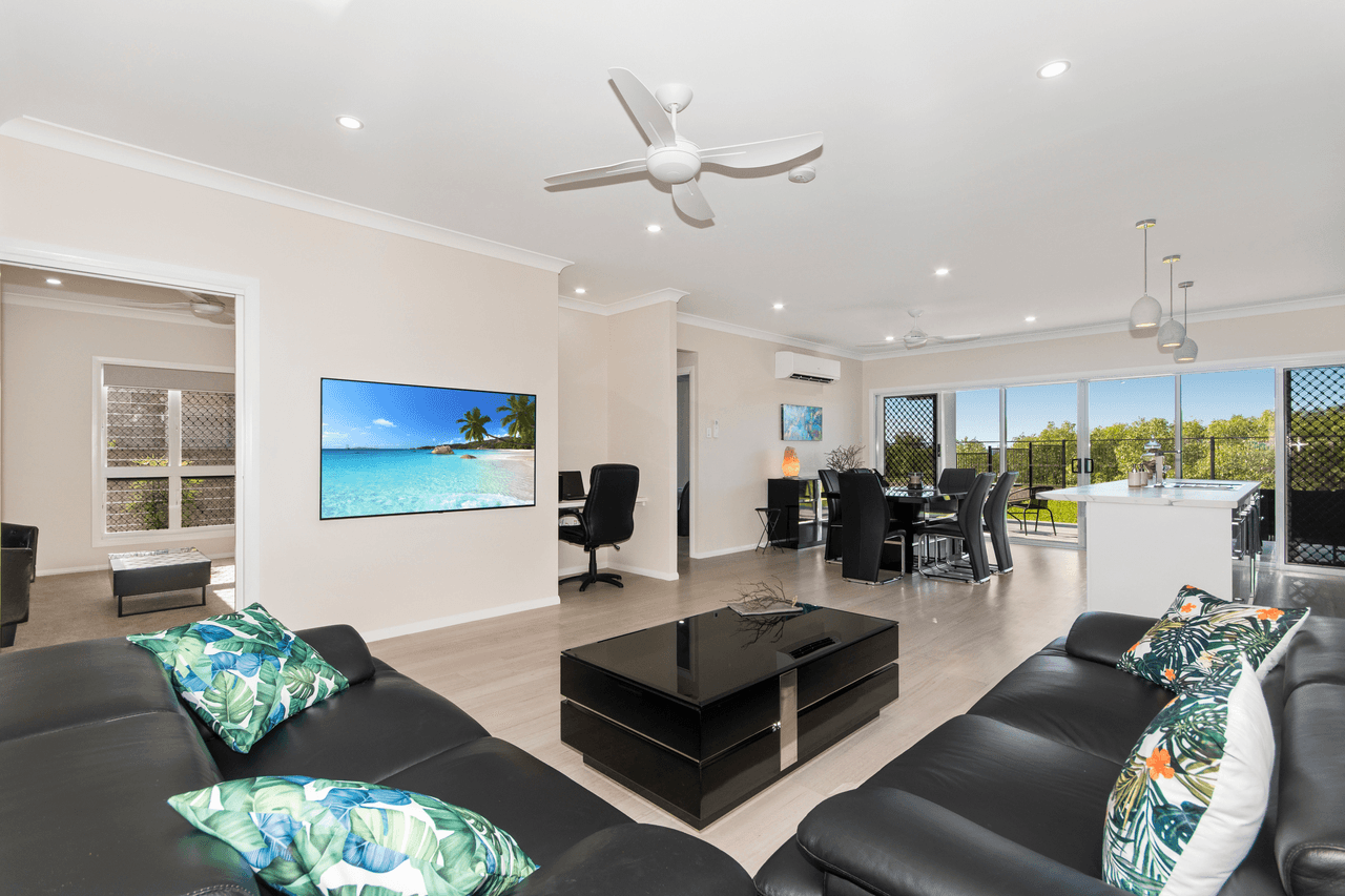 12 Dune Parade, BUSHLAND BEACH, QLD 4818