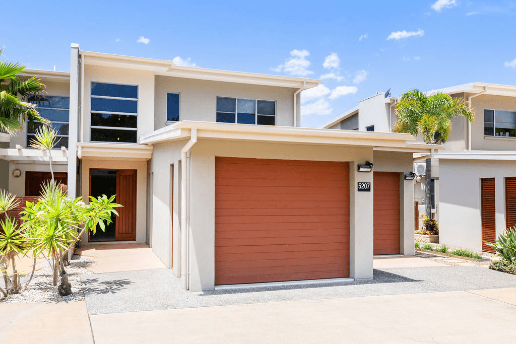 5207 Marine Drive West, SANCTUARY COVE, QLD 4212