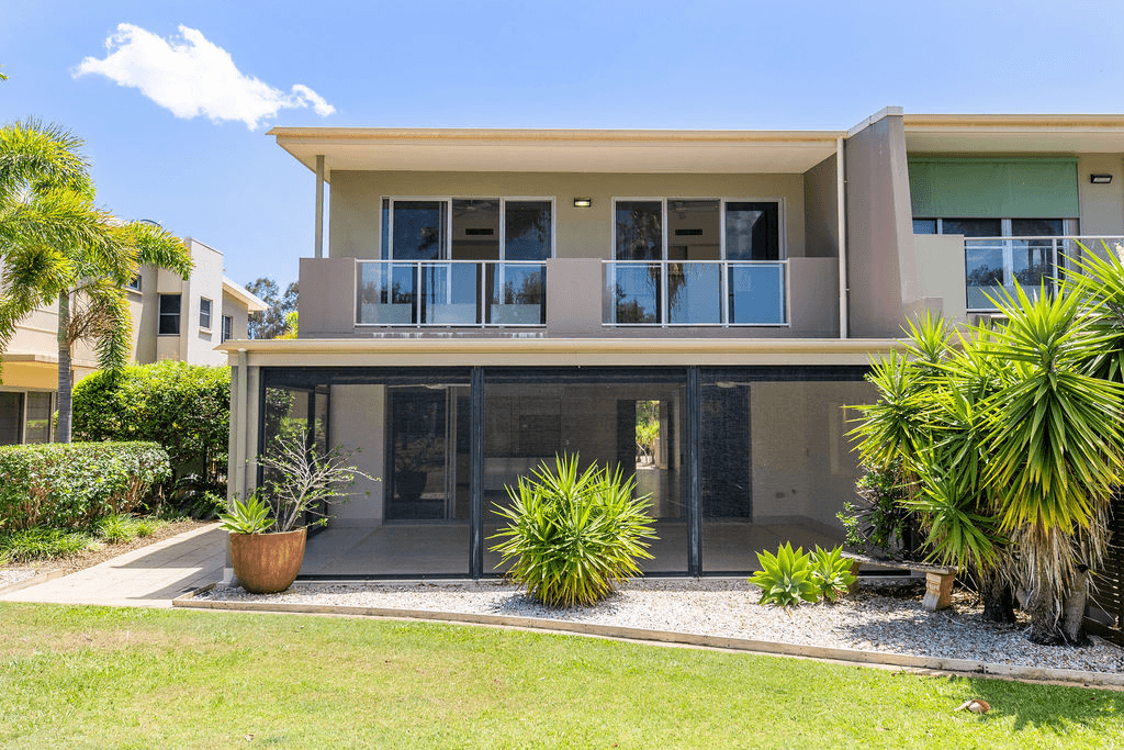 5207 Marine Drive West, SANCTUARY COVE, QLD 4212