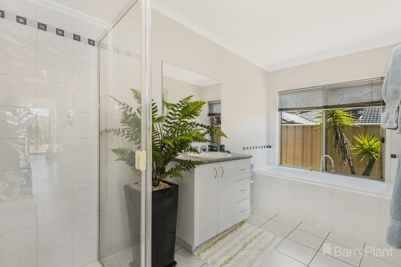 9 Bellbird Drive, California Gully, VIC 3556