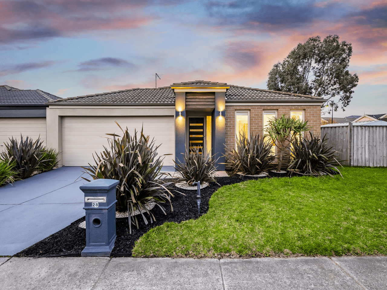 28 Banfield Place, LYNDHURST, VIC 3975