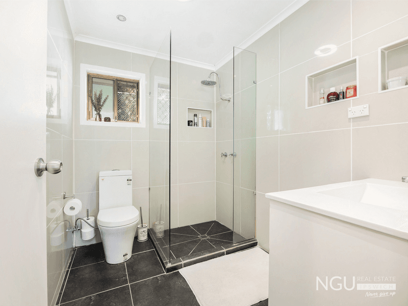 2 Daisy Avenue, North Ipswich, QLD 4305