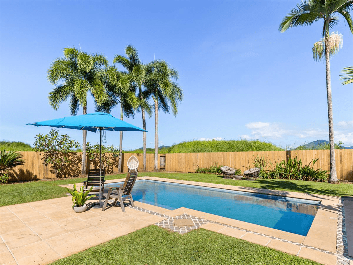 86 Impey Street, Caravonica, QLD 4878