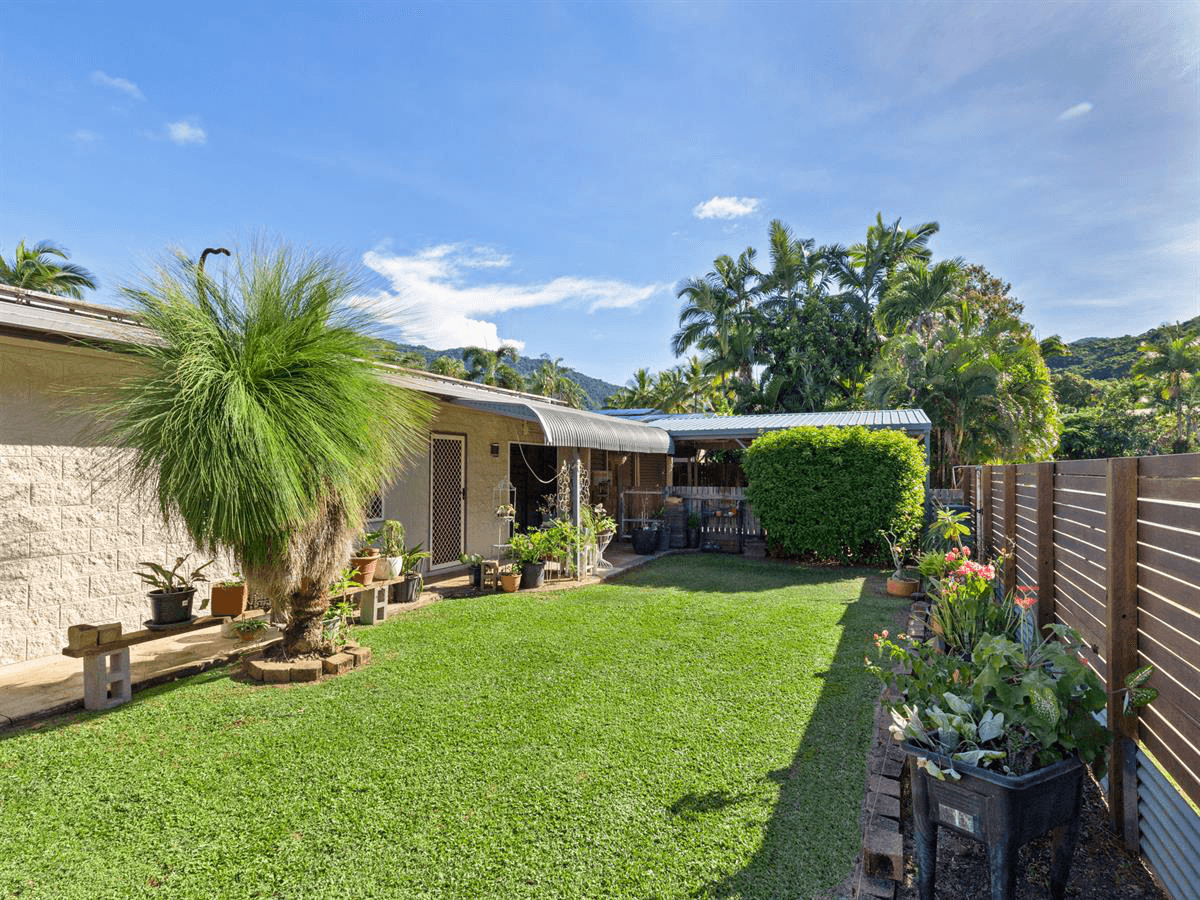 86 Impey Street, Caravonica, QLD 4878