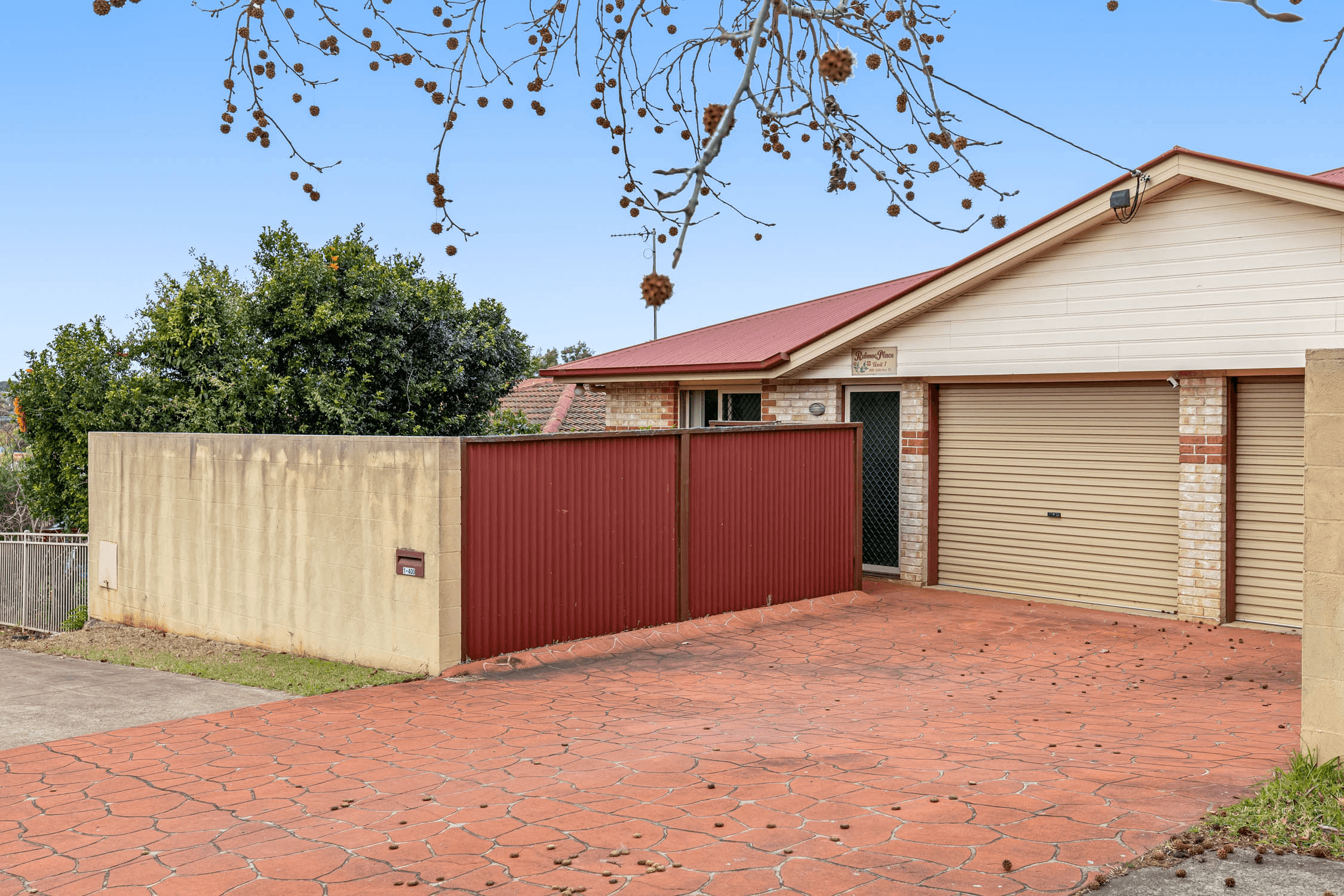 1/400 Alderley Street, Kearneys Spring, QLD 4350