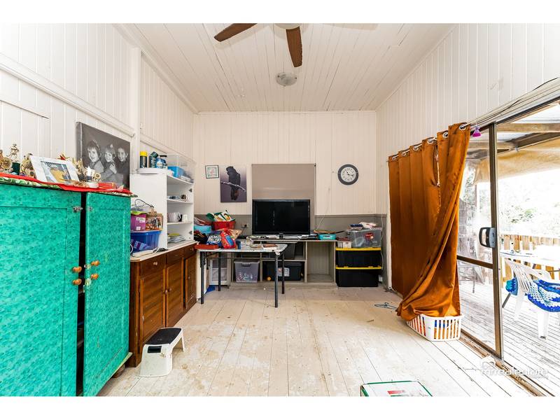 329 East Street, Depot Hill, QLD 4700