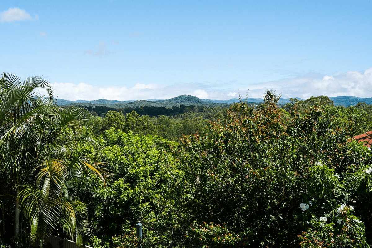 209 Mount Ommaney Drive, Mount Ommaney, QLD 4074