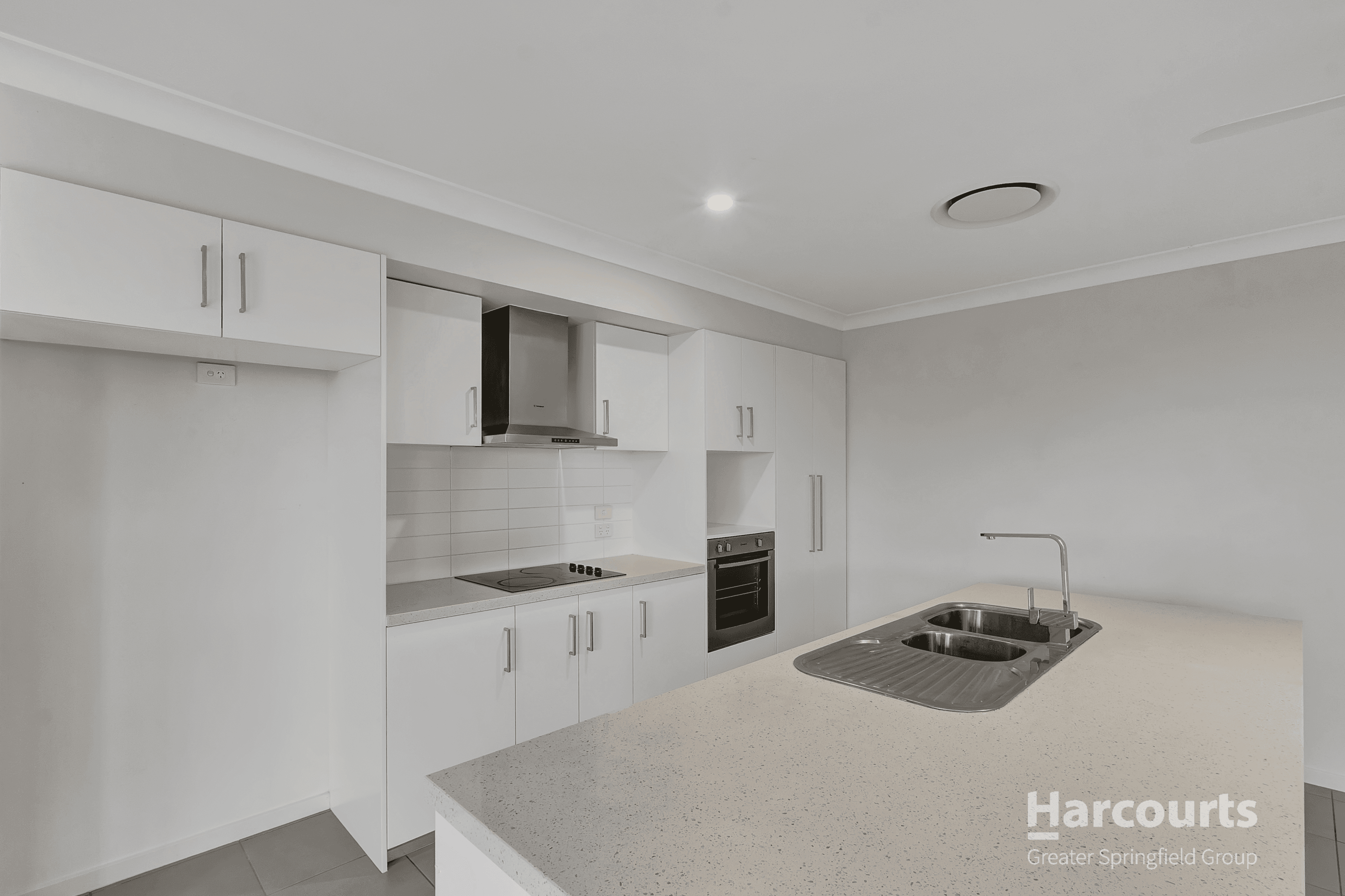 22 Hyssop Place, SPRINGFIELD LAKES, QLD 4300
