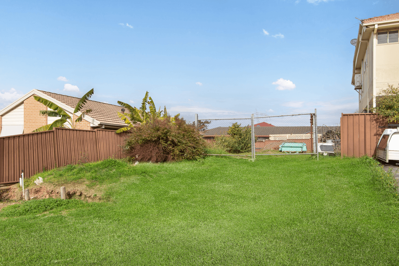 14A White Cliffs Avenue, HOXTON PARK, NSW 2171