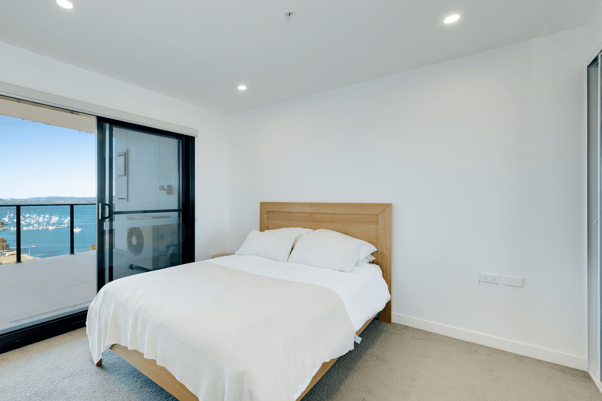 1408/25 Mann Street, Gosford, NSW 2250