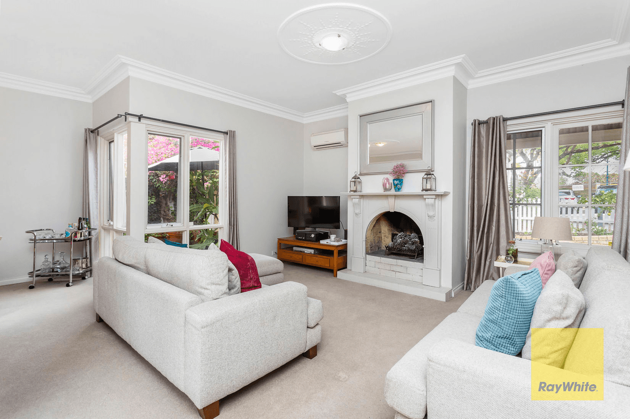 12 Lesser Street, WEST LEEDERVILLE, WA 6007