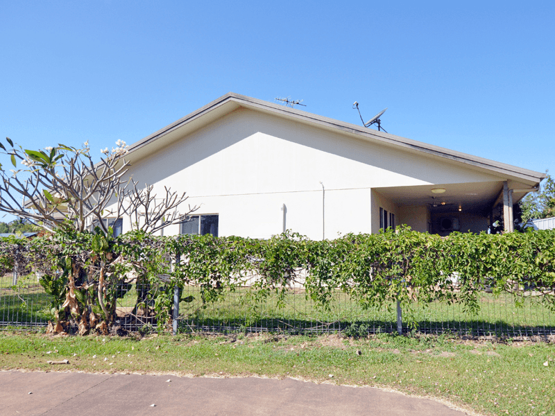 Unit 1/3 Christie Ave, Nanum, QLD 4874