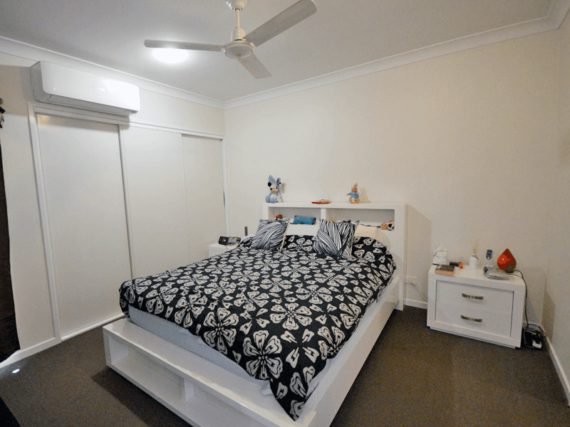 Unit 1/3 Christie Ave, Nanum, QLD 4874