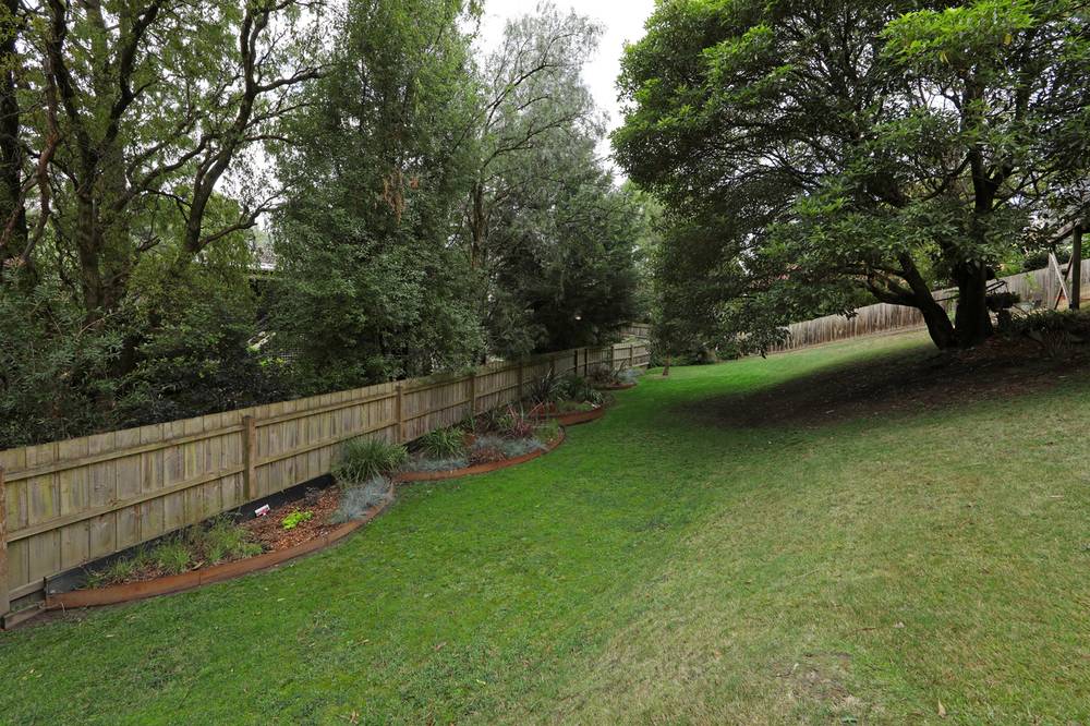 40 Francis Crescent, FERNTREE GULLY, VIC 3156