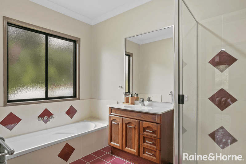 16 Northeden Court, COOROY, QLD 4563