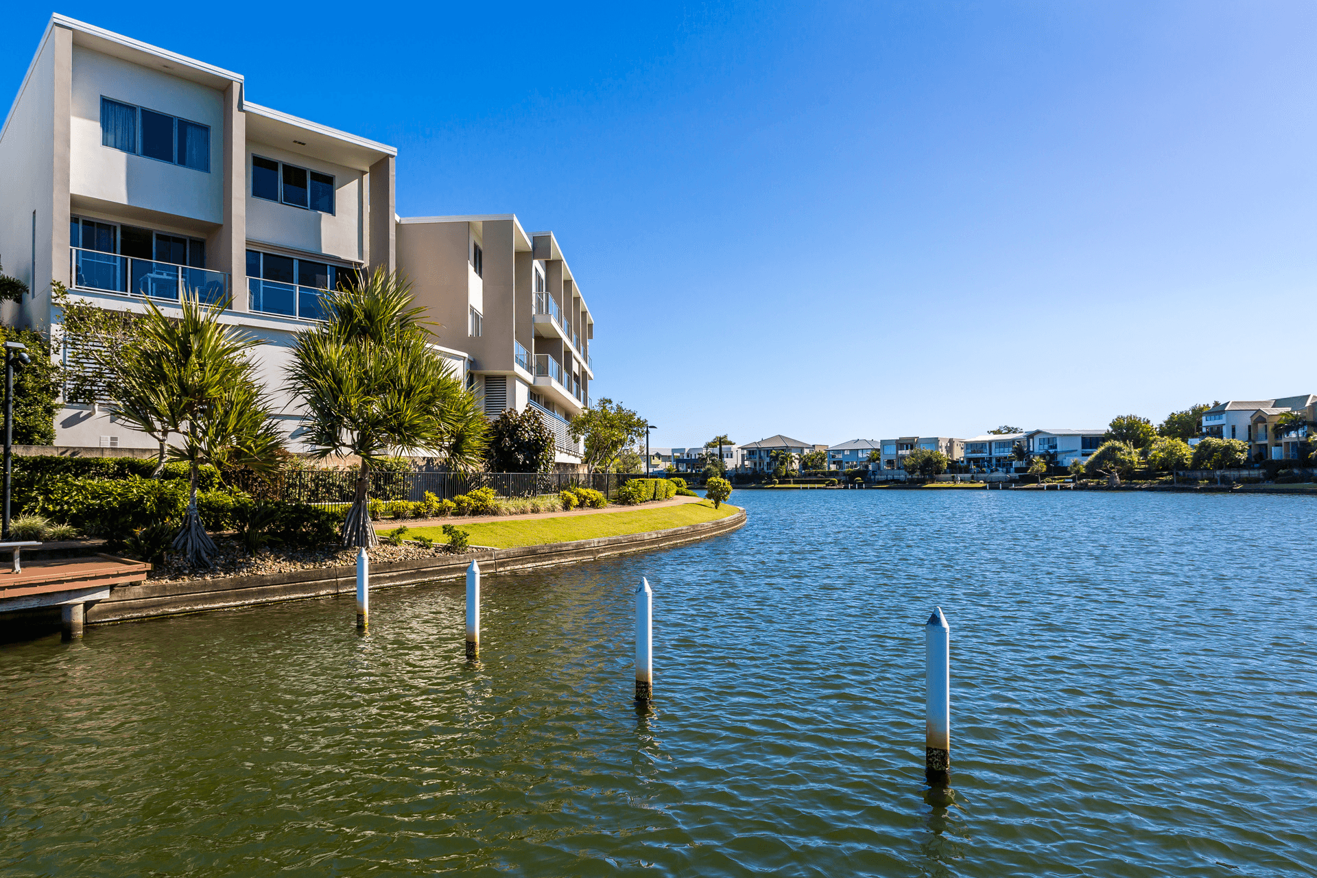 7/5036 Emerald Island Drive, Carrara, QLD 4211