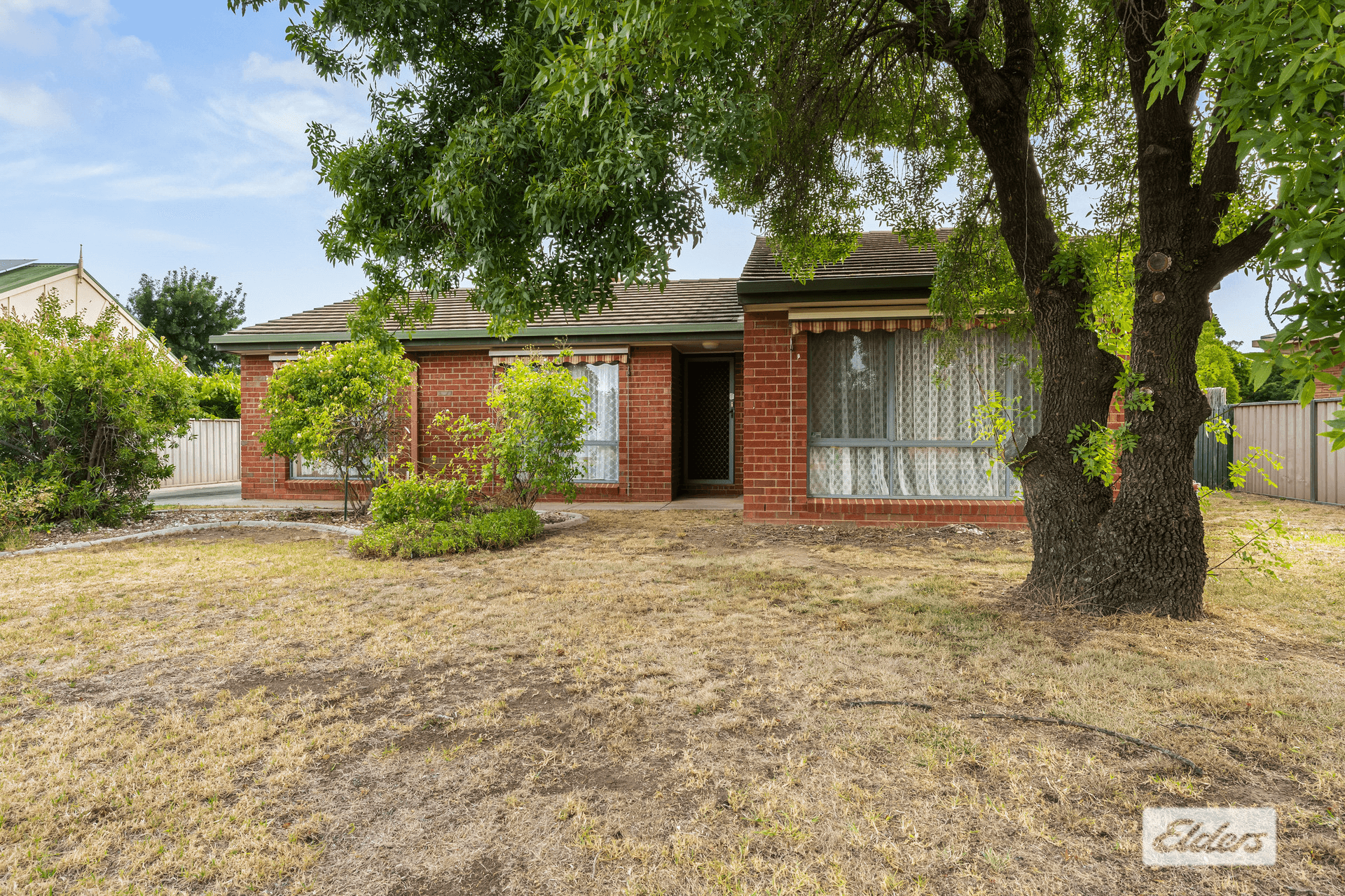 63 Mayfair Drive, West Wodonga, VIC 3690