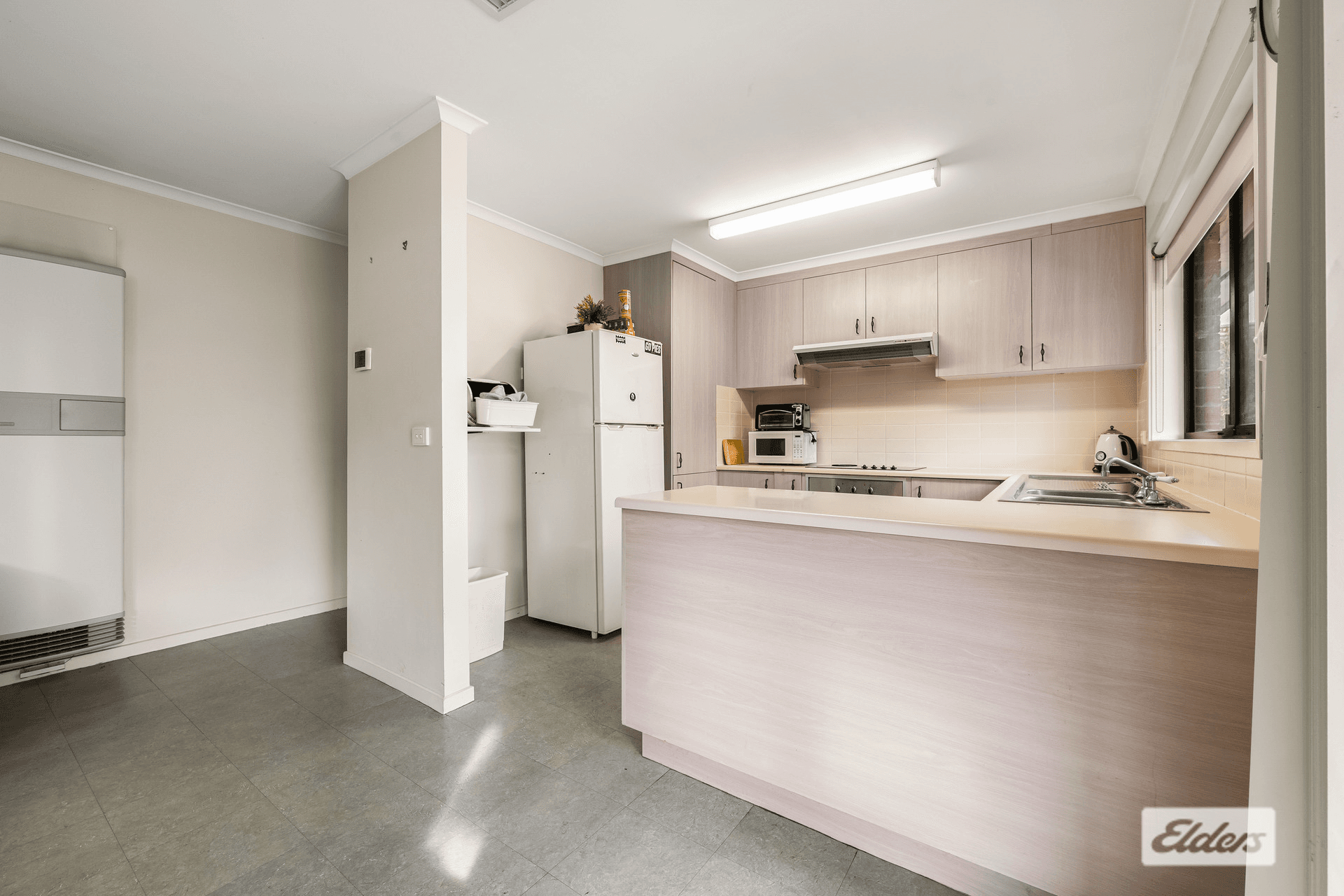 63 Mayfair Drive, West Wodonga, VIC 3690