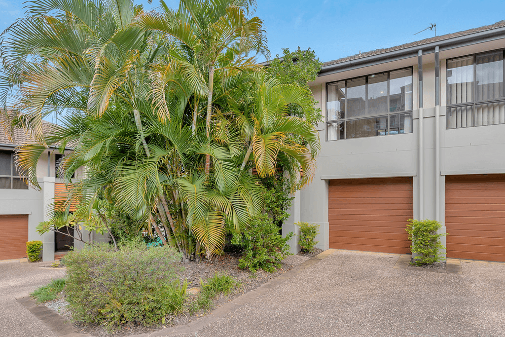 1/2 North Shore Ave, VARSITY LAKES, QLD 4227