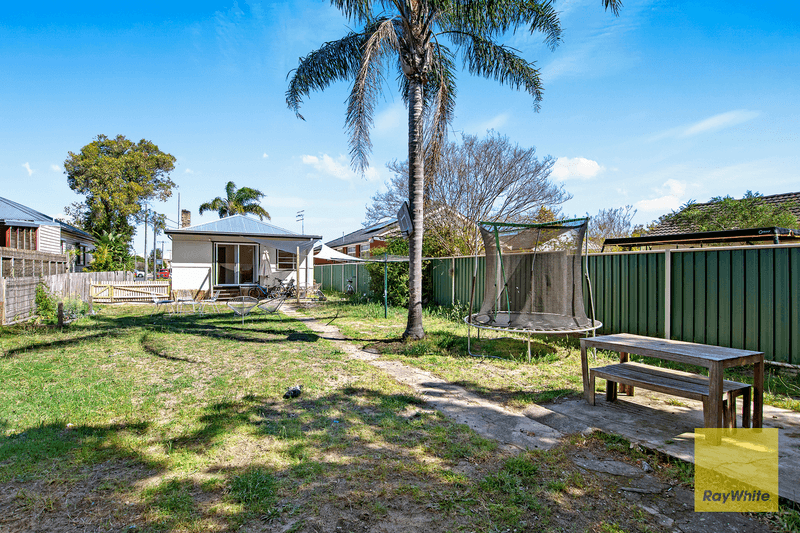 39 Wellington Street, UMINA BEACH, NSW 2257