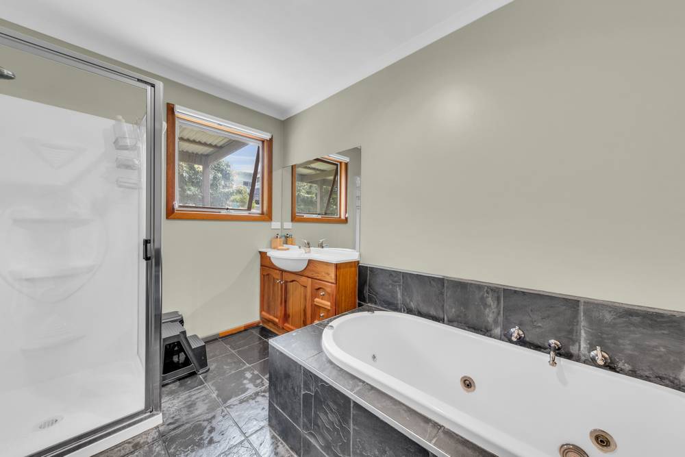 61B Vista Drive, MALLACOOTA, VIC 3892