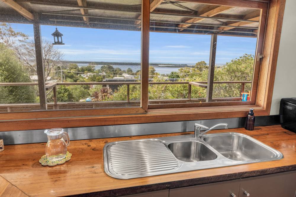 61B Vista Drive, MALLACOOTA, VIC 3892