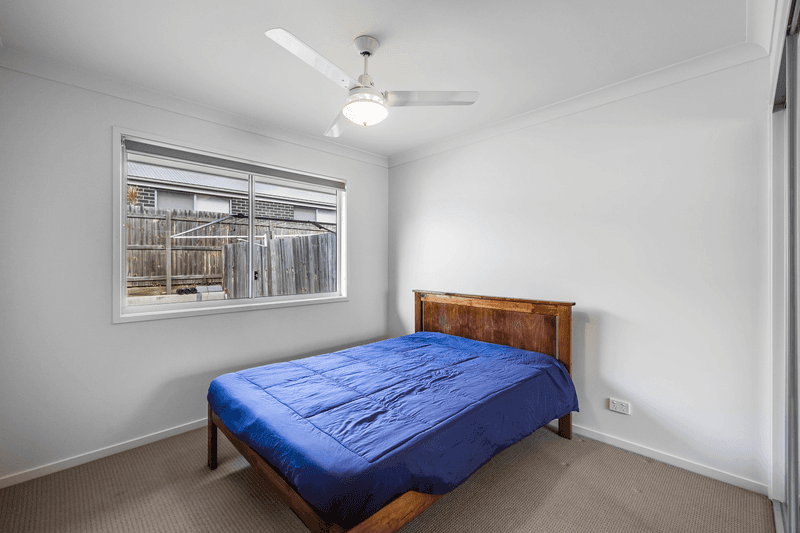 1 & 2/10 Rosenstengel Street, DARLING HEIGHTS, QLD 4350