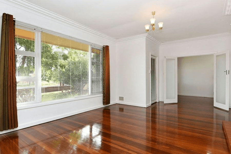 31 Moorland Avenue, GLEN IRIS, WA 6230