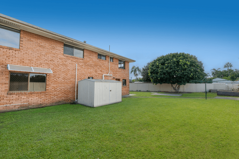 33 Mcilwraith Avenue, Bundall, QLD 4217