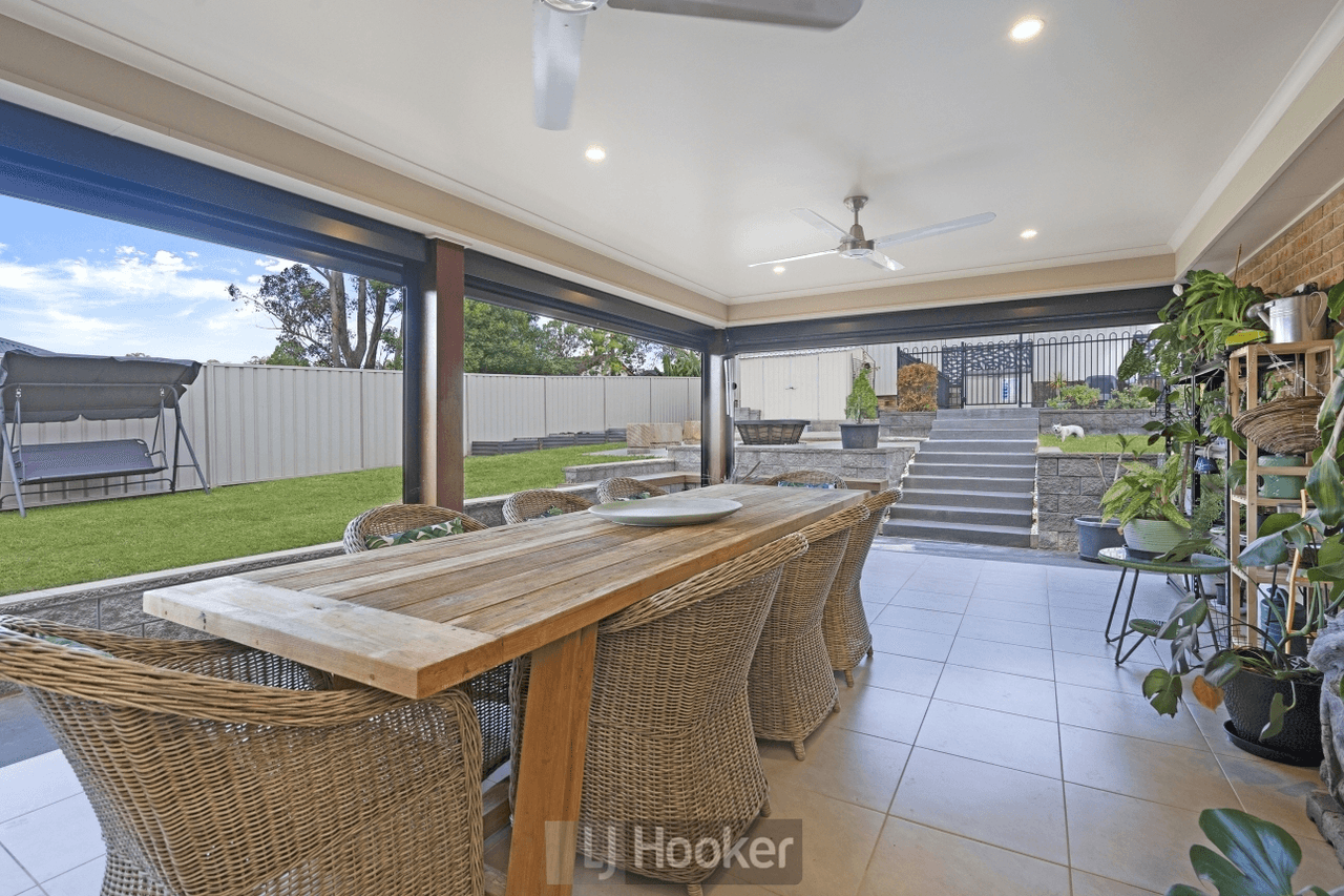 9 Fred Avery Drive, BUTTABA, NSW 2283