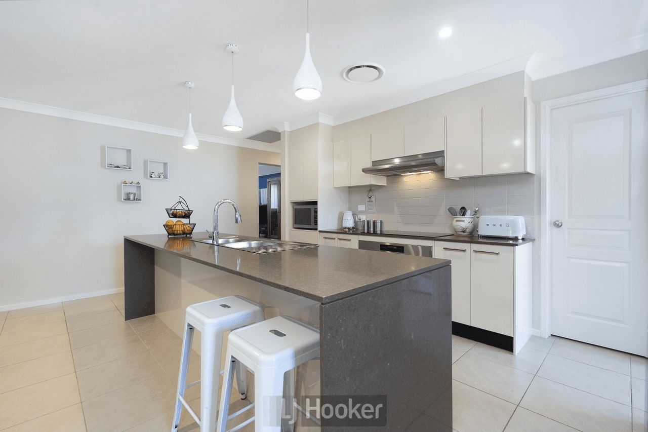 9 Fred Avery Drive, BUTTABA, NSW 2283