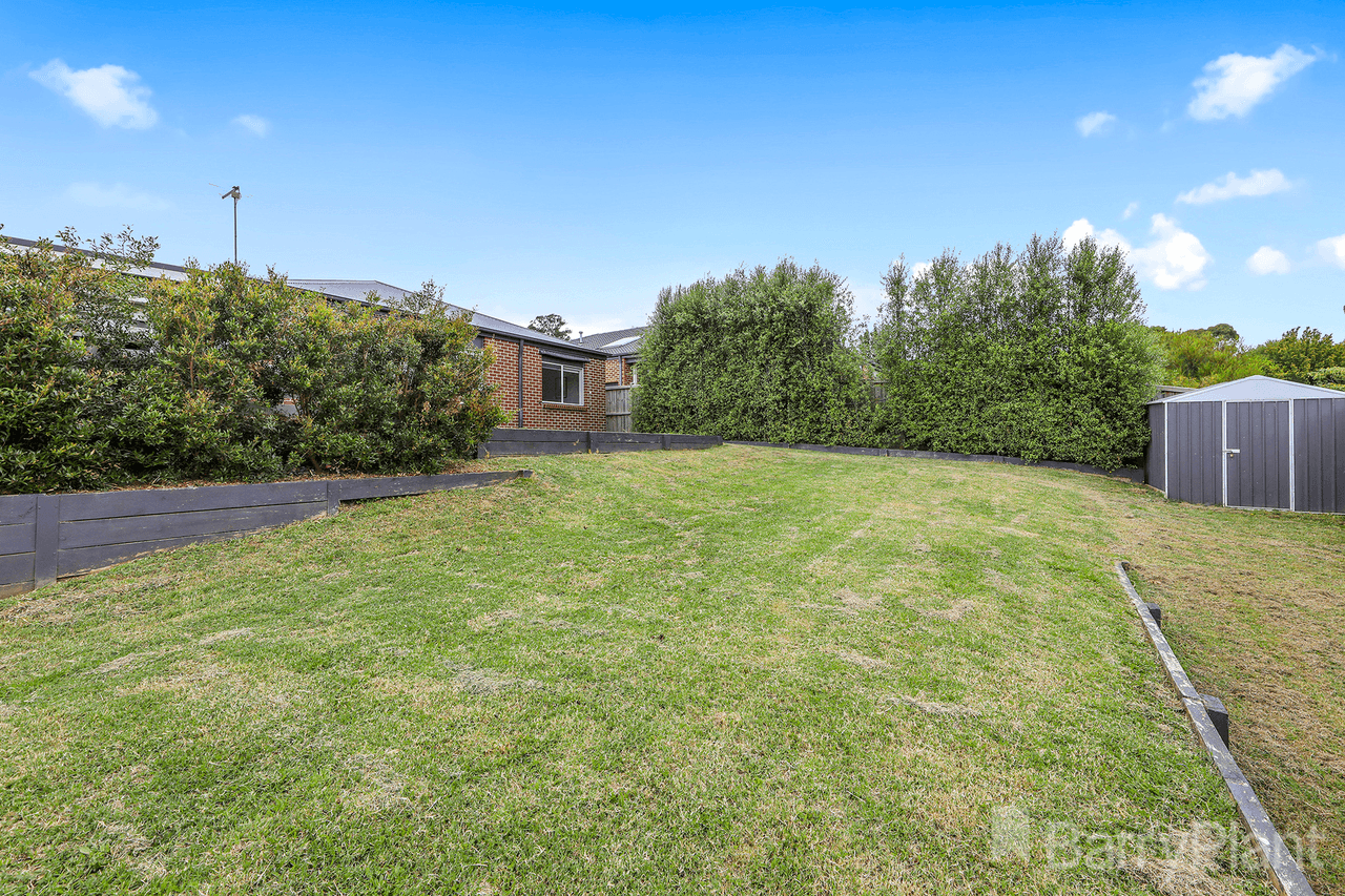 27 Empire Avenue, Drouin, VIC 3818